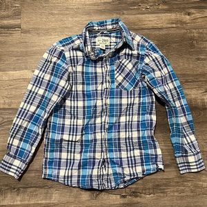 Boys Children’s Place button up. Size 5/6.